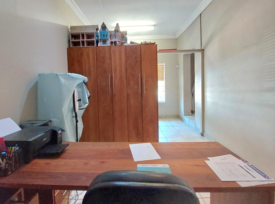 5 Bedroom Property for Sale in Brits North West